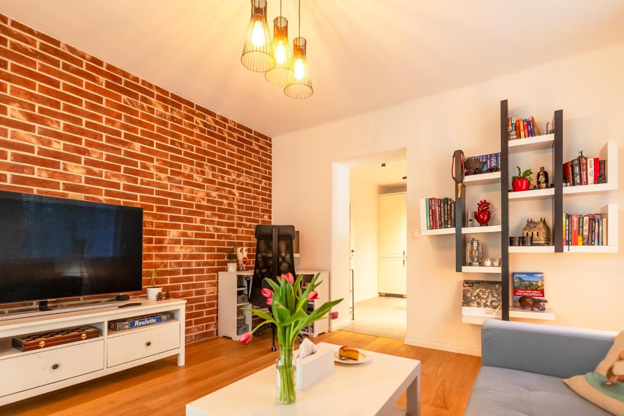 Quiet Apartment In New City Center, Nivy Братислава Екстериор снимка