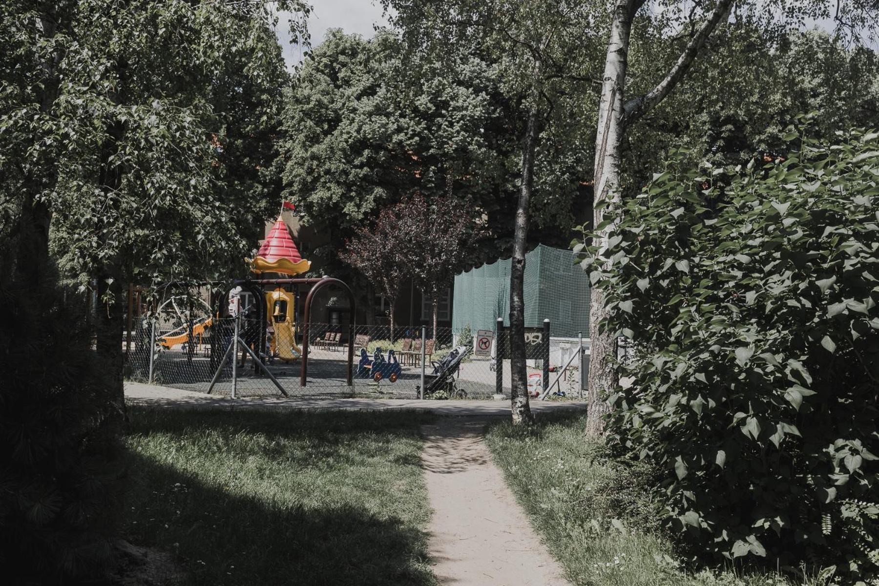 Quiet Apartment In New City Center, Nivy Братислава Екстериор снимка